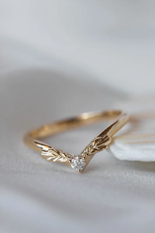 READY TO SHIP: Leaf wedding band in 14K yellow gold, moissanite, RING SIZE 5.5 - 8.5 US