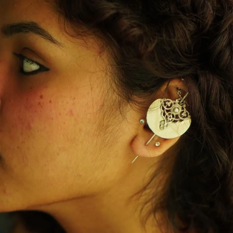 creative earrings for women -Dhwer Teeli Earcuff