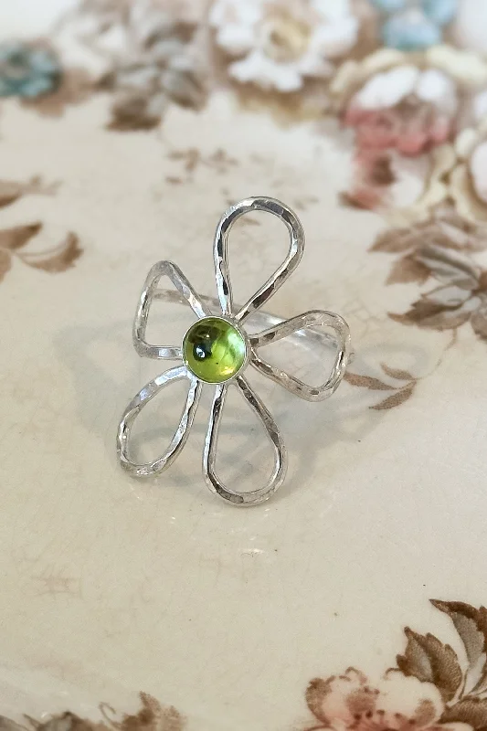 fashion rings for women -Daisy Ring