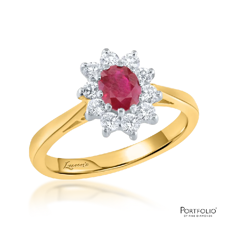 Cluster 0.59ct Ruby Yellow Gold Ring