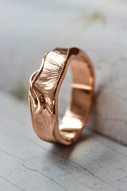 READY TO SHIP: Textured wedding band in 14K rose gold, RING SIZE 9 US