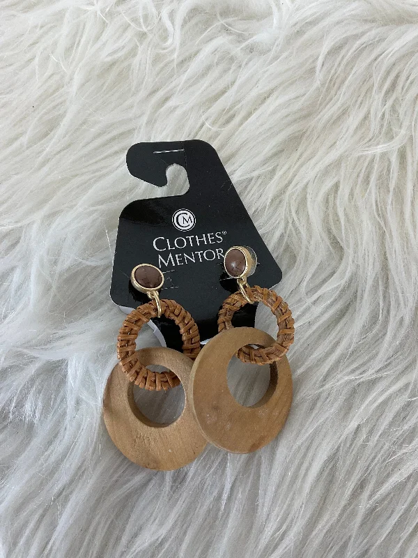 chic earrings for women -Earrings Dangle/drop By Clothes Mentor